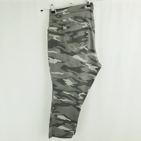 Democracy Ab Solution Jeans Cropped Size 24W Camo Stretch Waist 26" Inseam - Picture 4 of 8